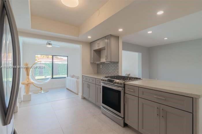 SUNRISE GOLF VILLAGE SEC - Residential