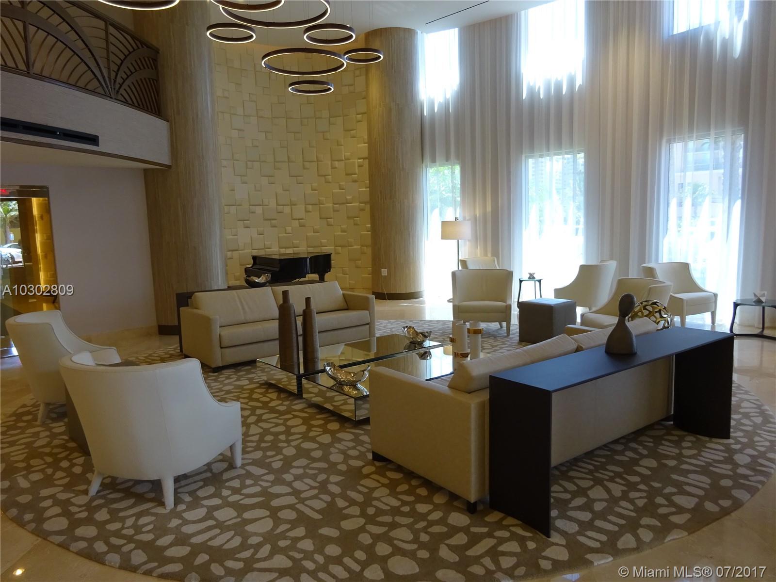 THE PINNACLE CONDO - Residential Lease