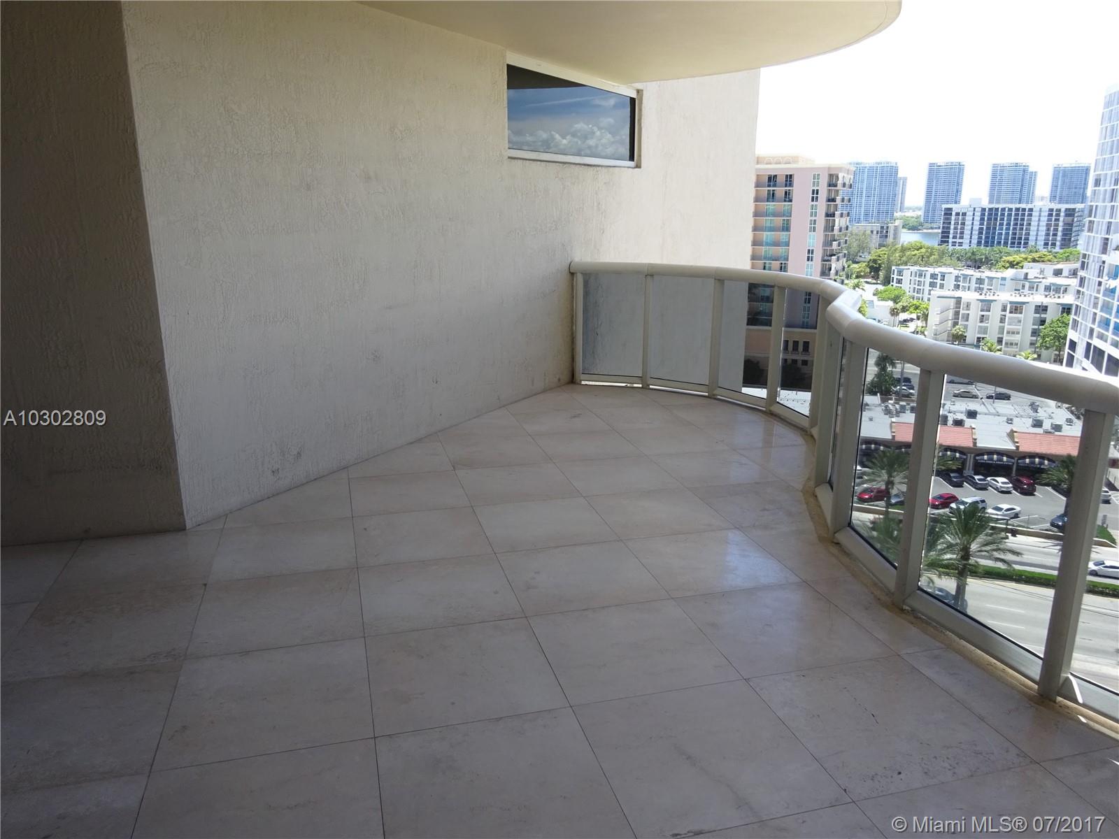 THE PINNACLE CONDO - Residential Lease