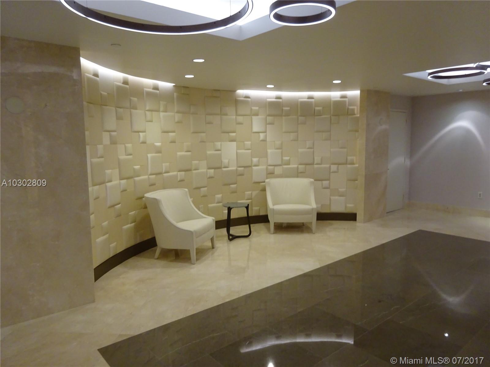 THE PINNACLE CONDO - Residential Lease