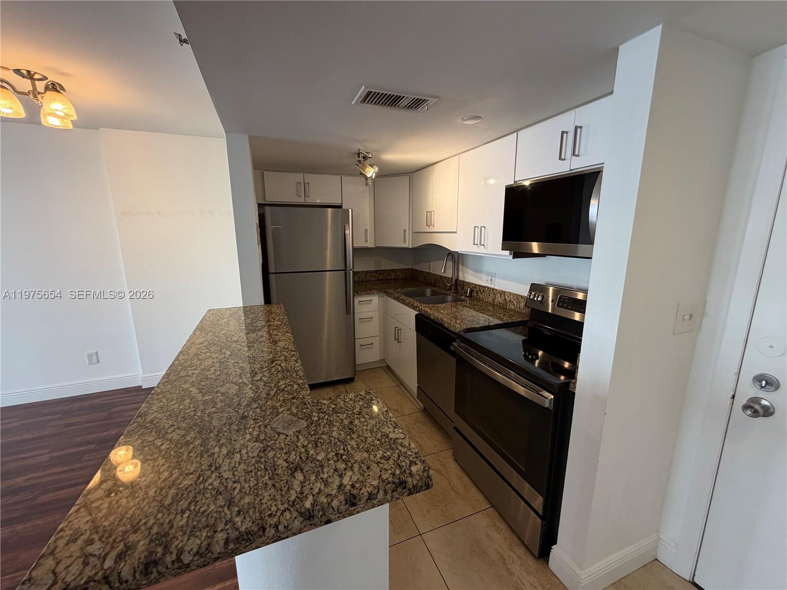 770 Claughton Island Dr 707