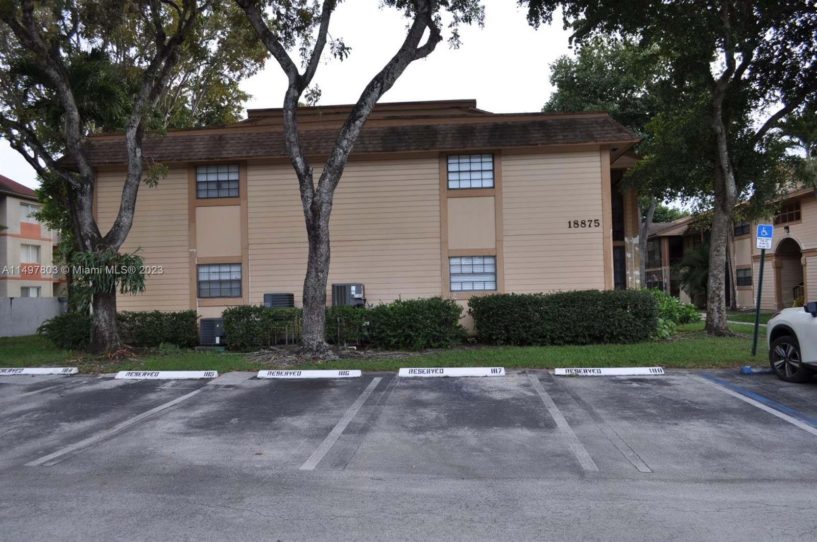 Charming 2/2 corner unit condo in the quiet and gated community of Countryside Village. Unit features spacious bedrooms, walk in closet, in unit full size laundry room, covered balcony, new water heater, freshly painted walls and assigned parking in front of the unit. Property is in great location and across the street from Willis D Harding Park, a beautiful private park with a lake.