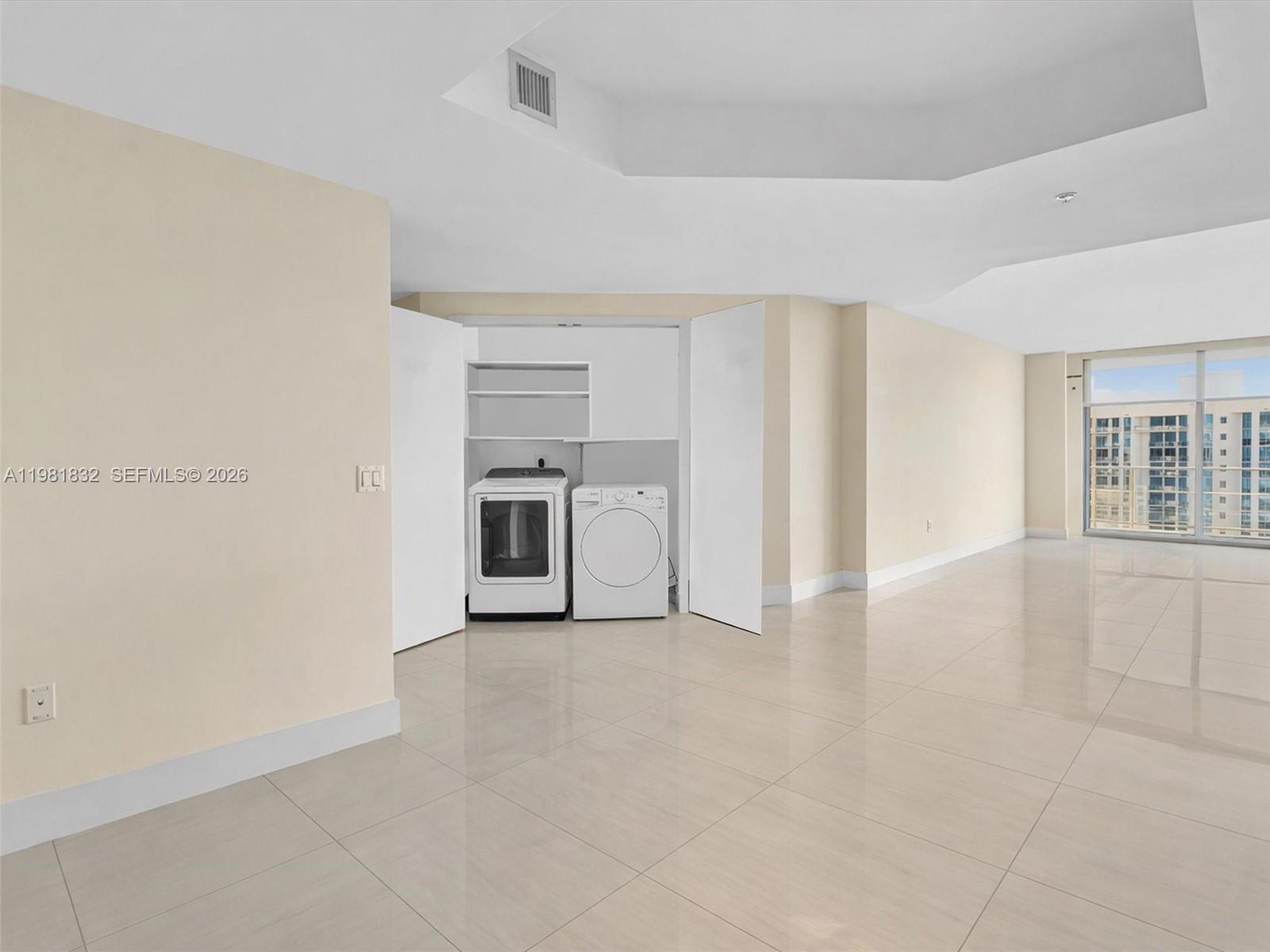 MARINA PALMS RESIDENCES N - Residential Lease