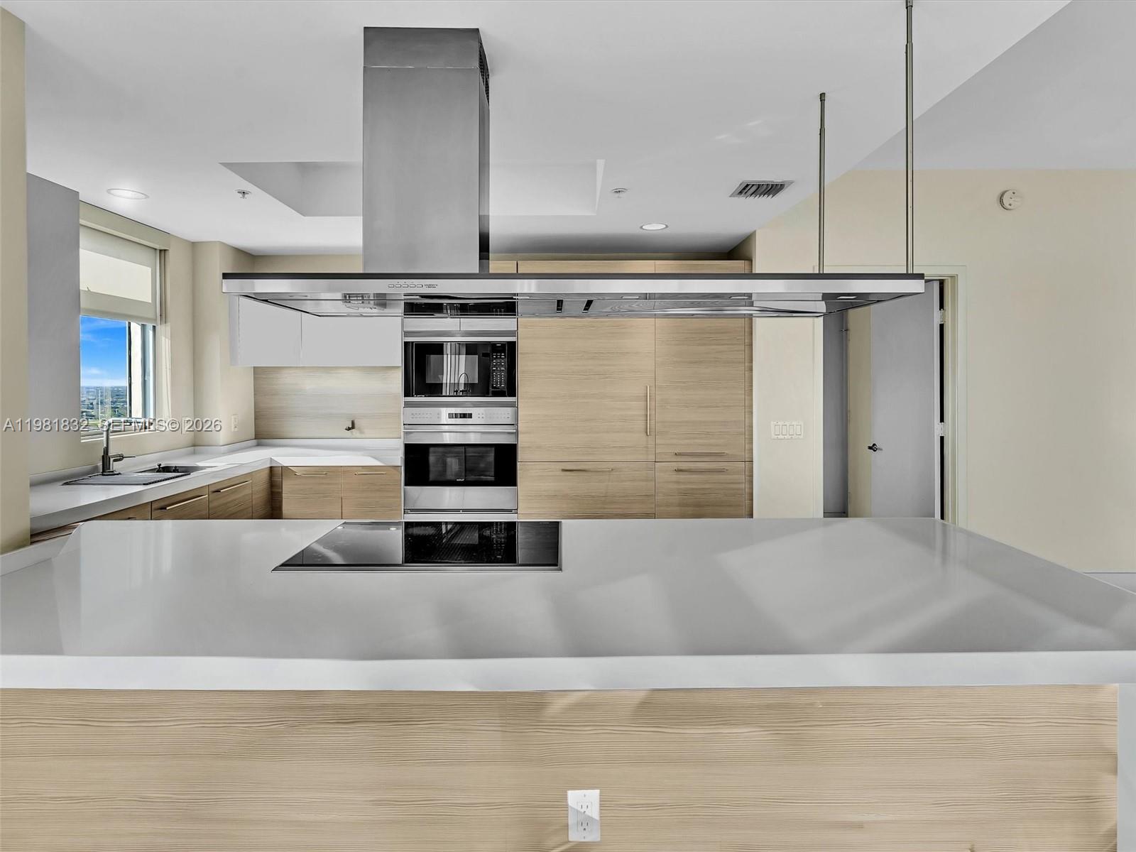 MARINA PALMS RESIDENCES N - Residential Lease