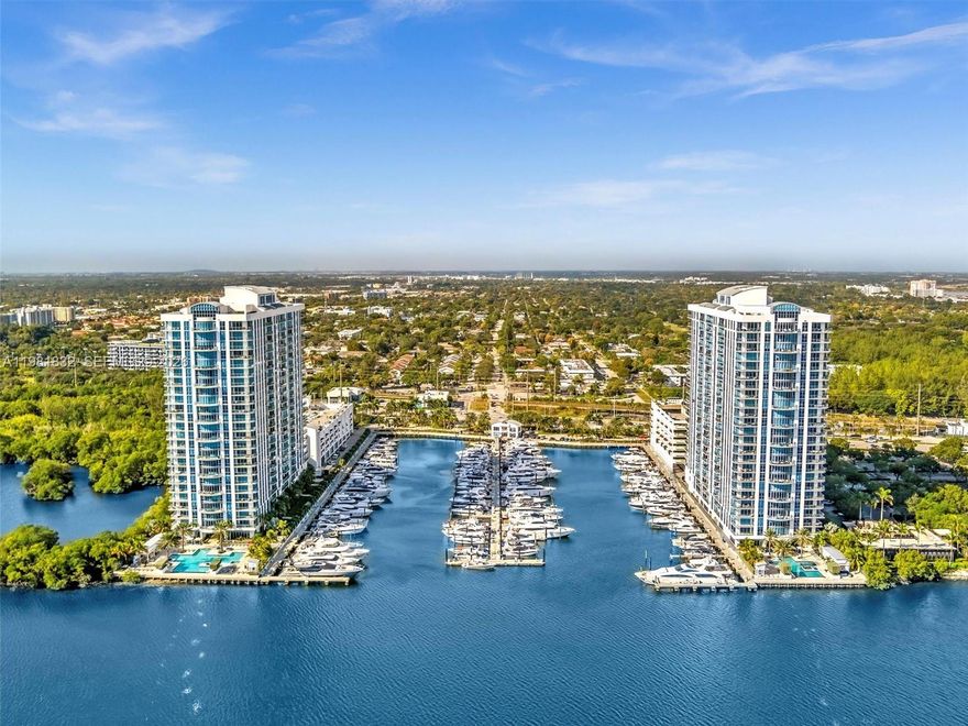 ON 23 RD FLOOR GORGEOUS VIEW 2 BED 2BATH HALF BATH   + DEN    WHICH CAN BE USES AS OFFICE  OFFER UNFURNIHED READY TO MOVE IN POSSIBILITY TO RENT A DOCK