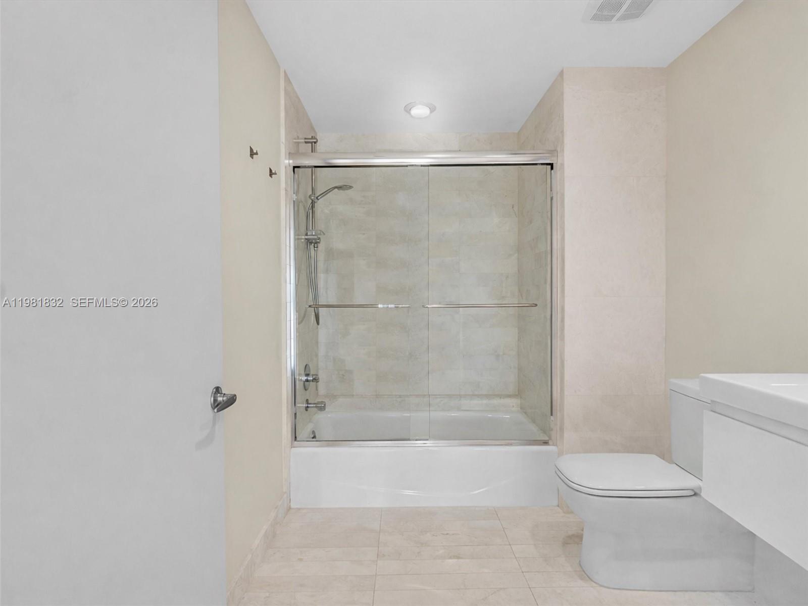 MARINA PALMS RESIDENCES N - Residential Lease
