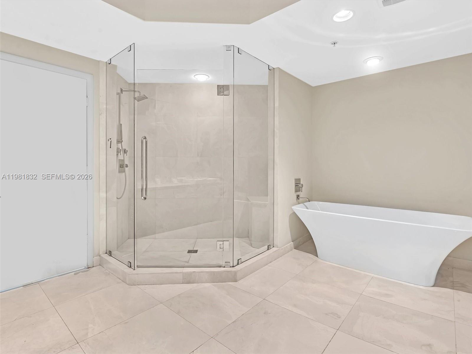MARINA PALMS RESIDENCES N - Residential Lease