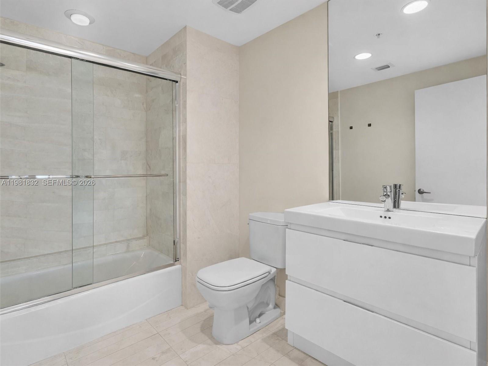 MARINA PALMS RESIDENCES N - Residential Lease