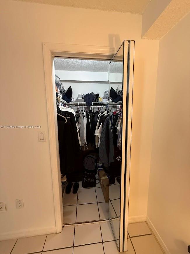 INTERNATIONAL PARK CONDO - Residential Lease