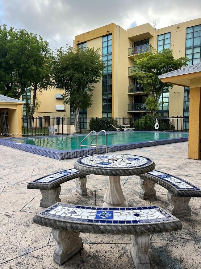 INTERNATIONAL PARK CONDO - Residential Lease