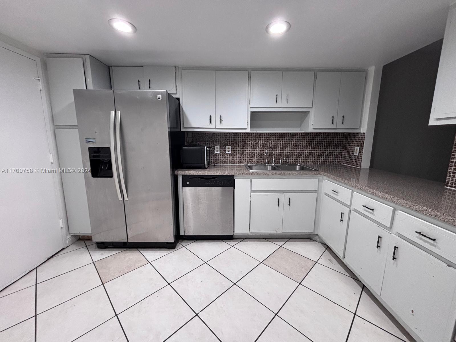 1351 NE Miami Gardens Dr 604E