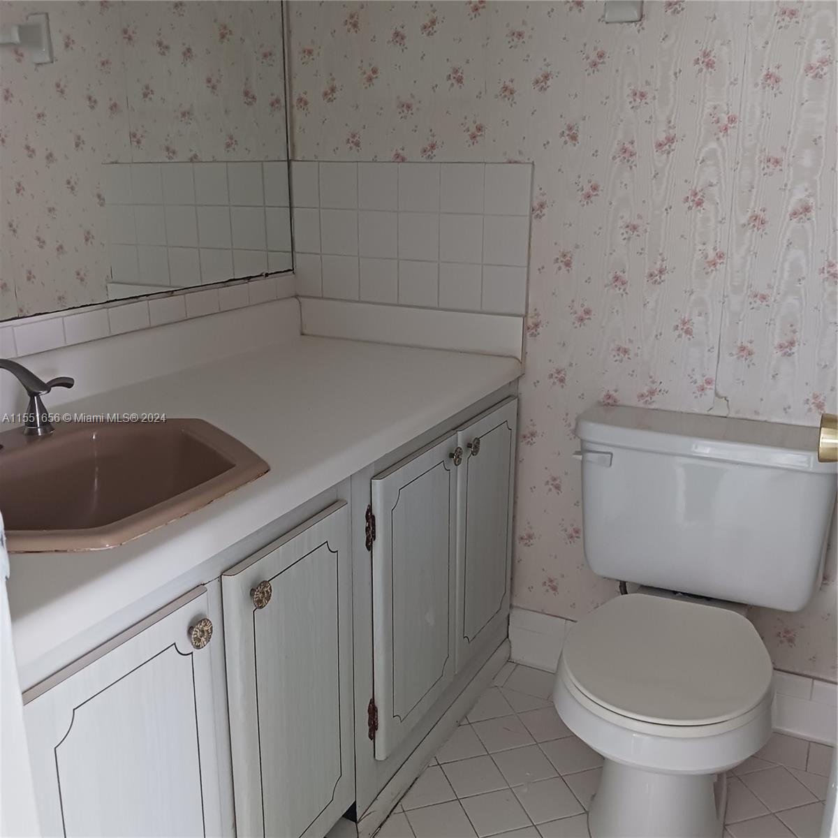 HIGH POINT WEST CONDO - Residential