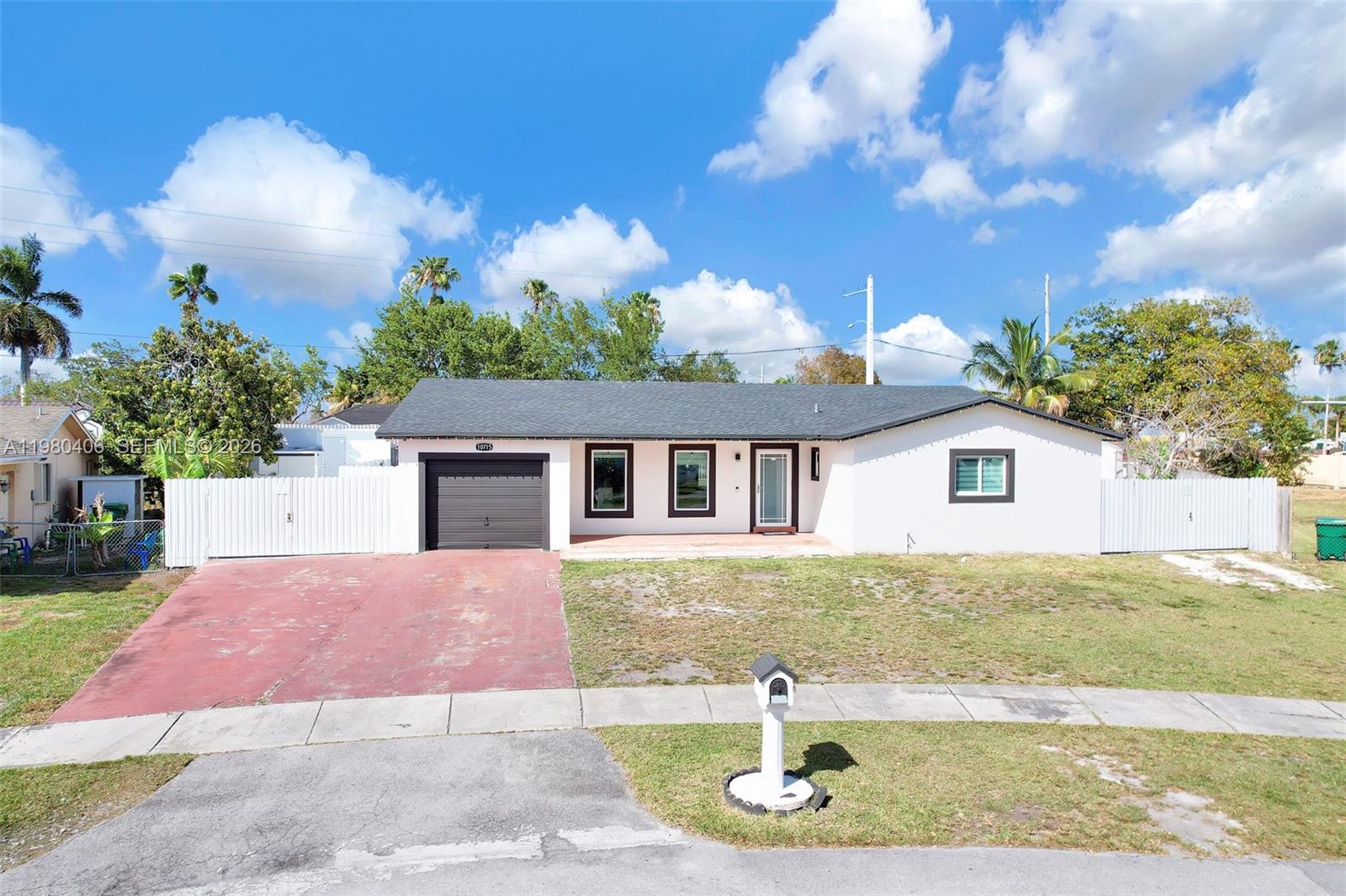 SOUTHLAND PINES - Residential