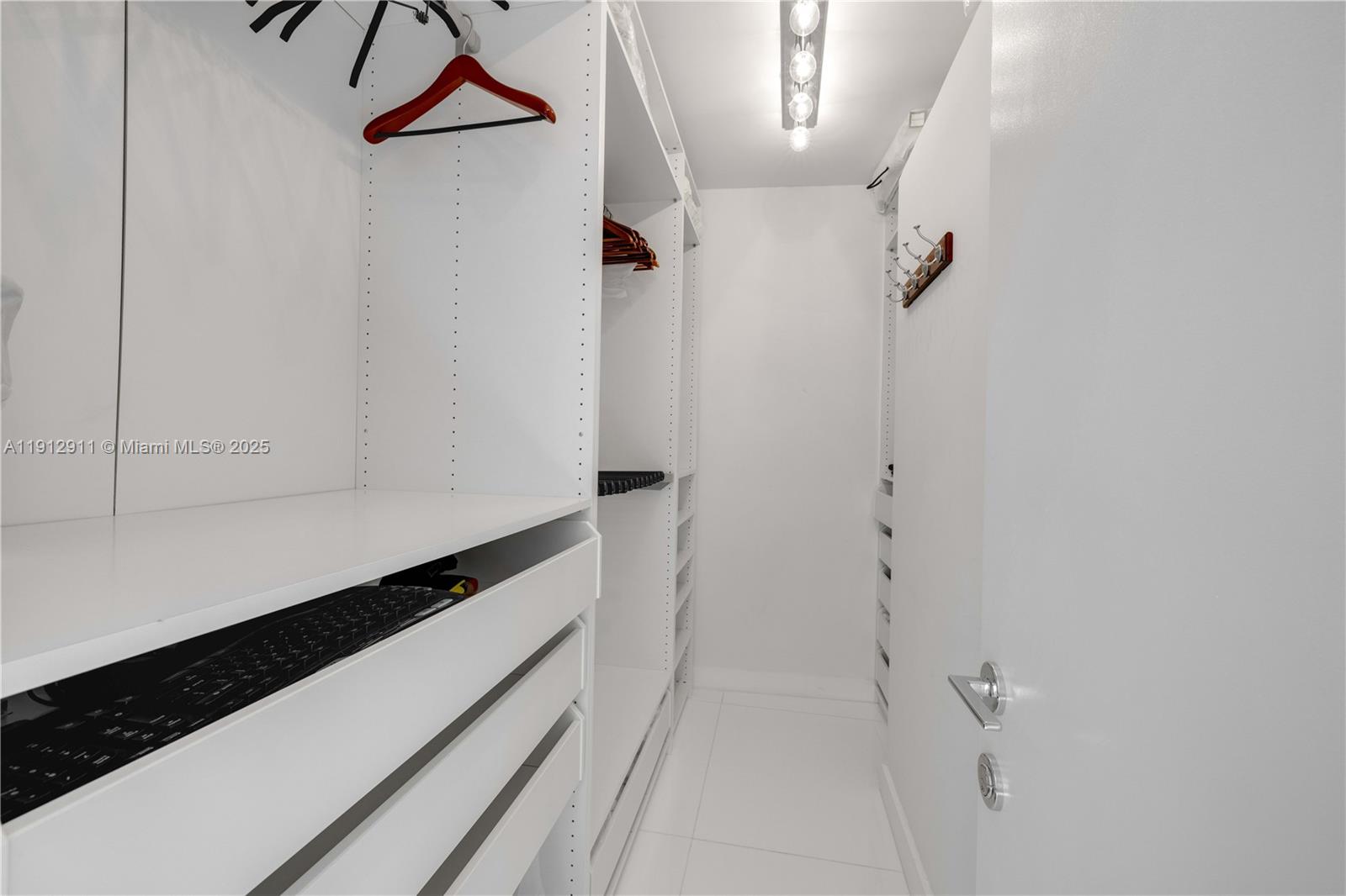 NINE ISLAND AVENUE CONDO - Residential Lease