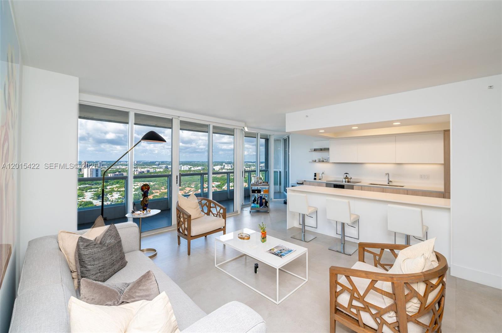 NORTH TOWER AT THE POINT - Residential