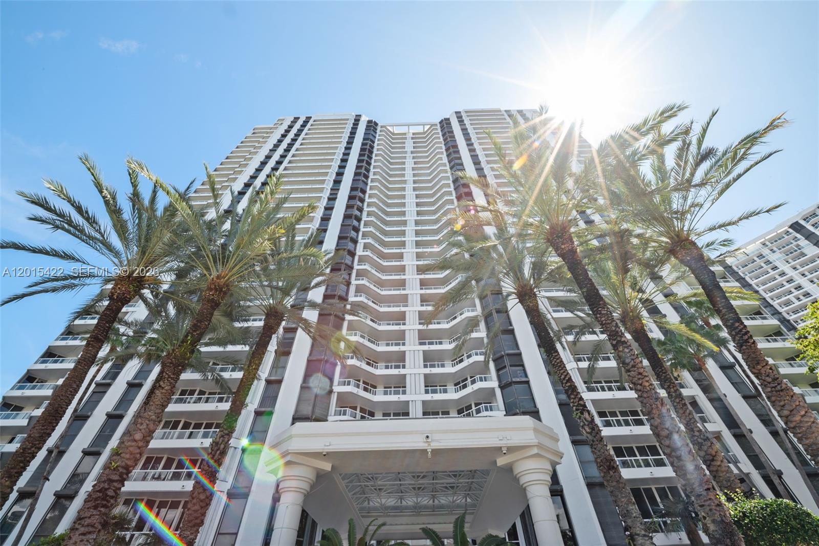 NORTH TOWER AT THE POINT - Residential
