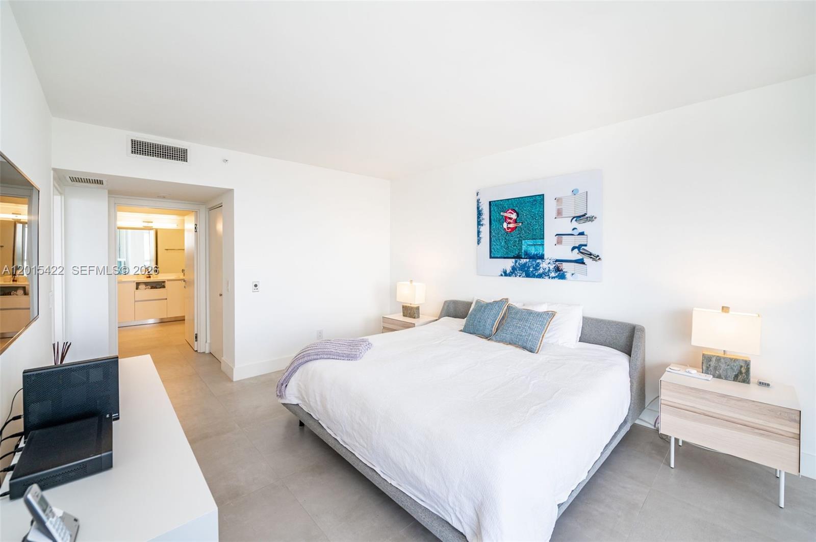 NORTH TOWER AT THE POINT - Residential