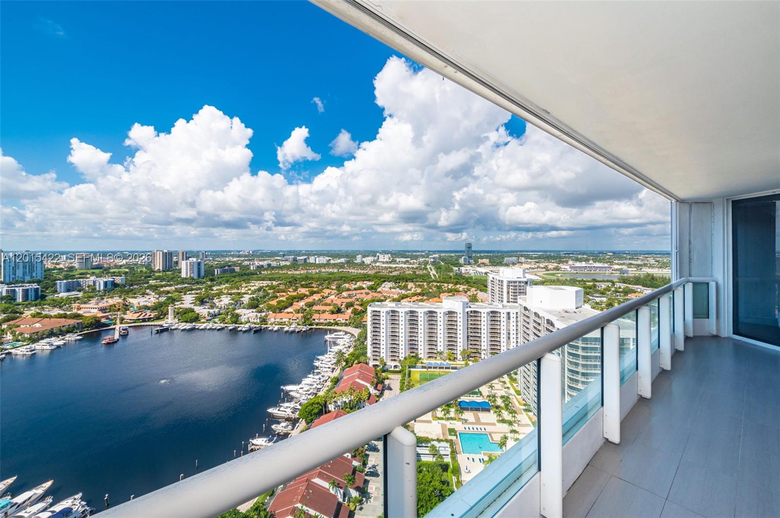 NORTH TOWER AT THE POINT - Residential