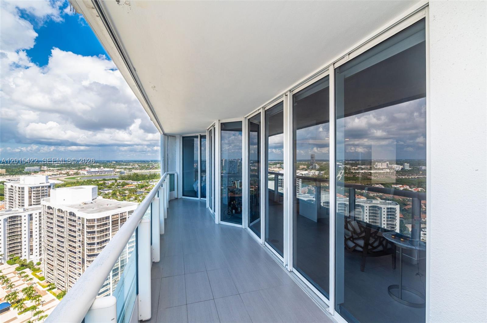 NORTH TOWER AT THE POINT - Residential