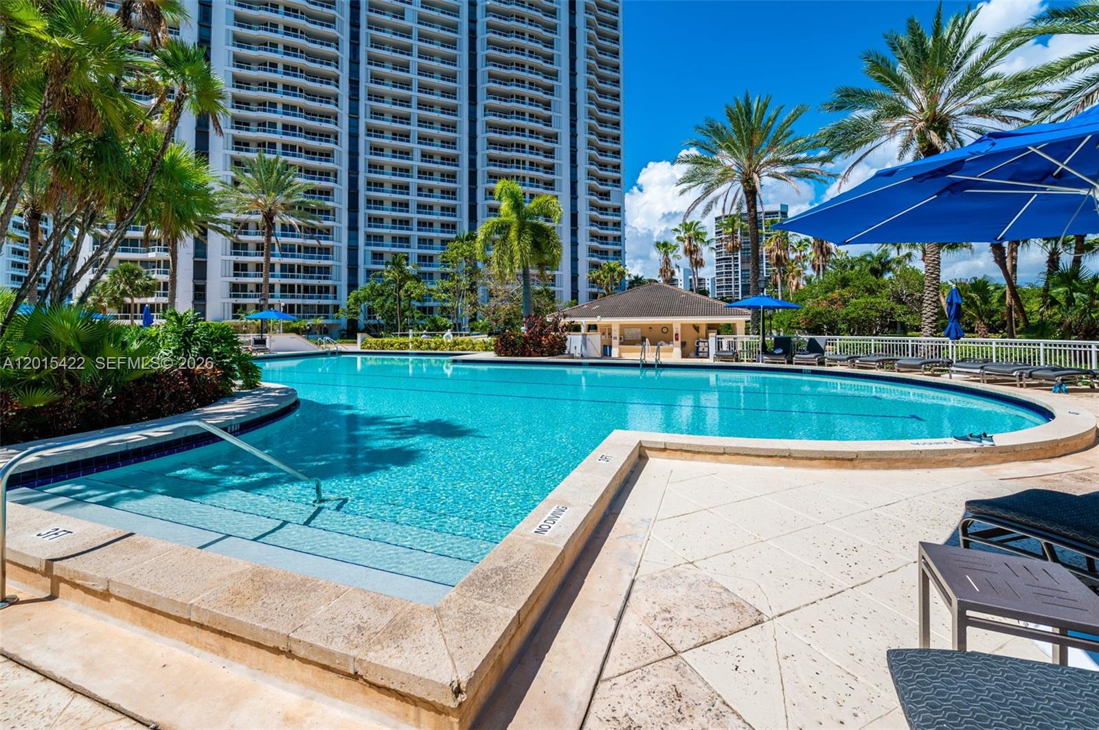 NORTH TOWER AT THE POINT - Residential