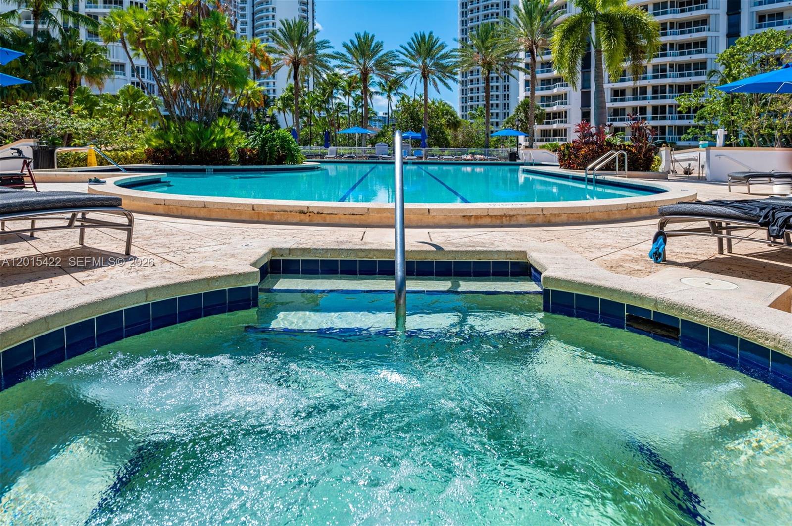 NORTH TOWER AT THE POINT - Residential
