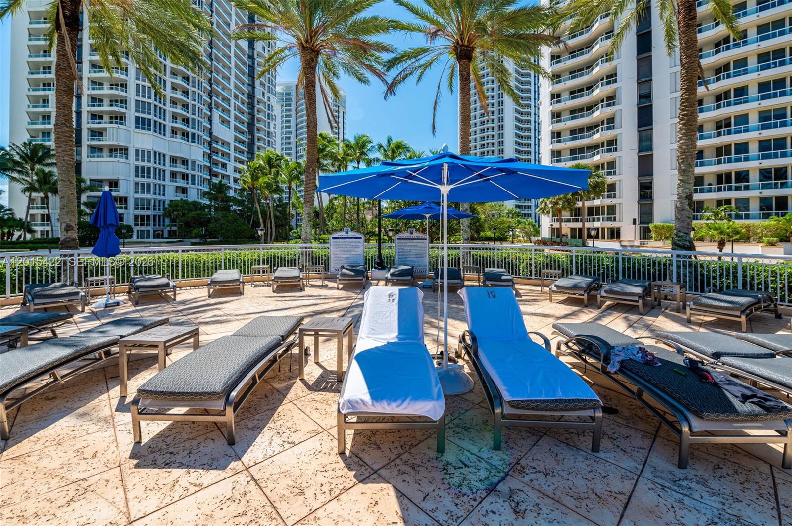 NORTH TOWER AT THE POINT - Residential