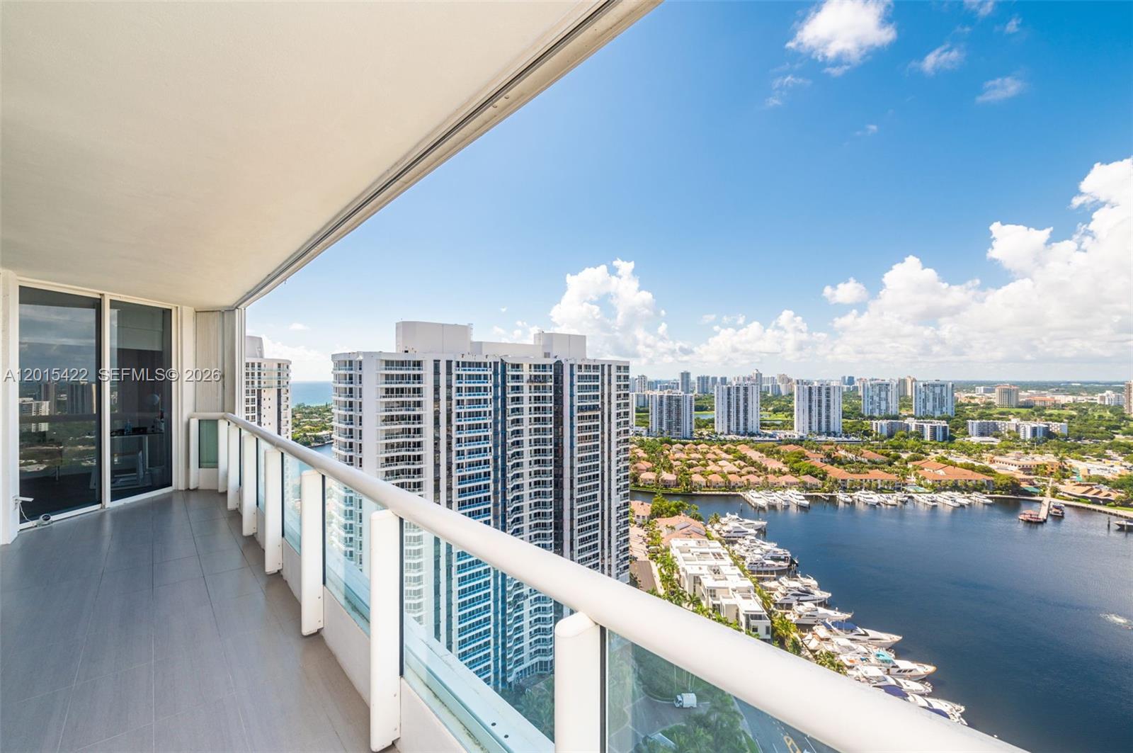 NORTH TOWER AT THE POINT - Residential