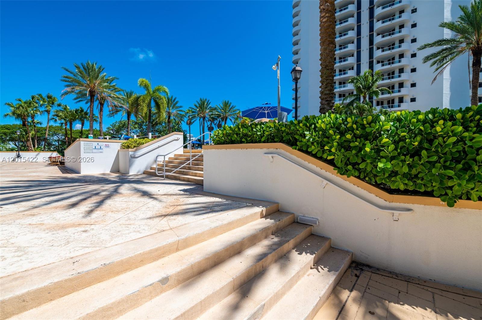 NORTH TOWER AT THE POINT - Residential