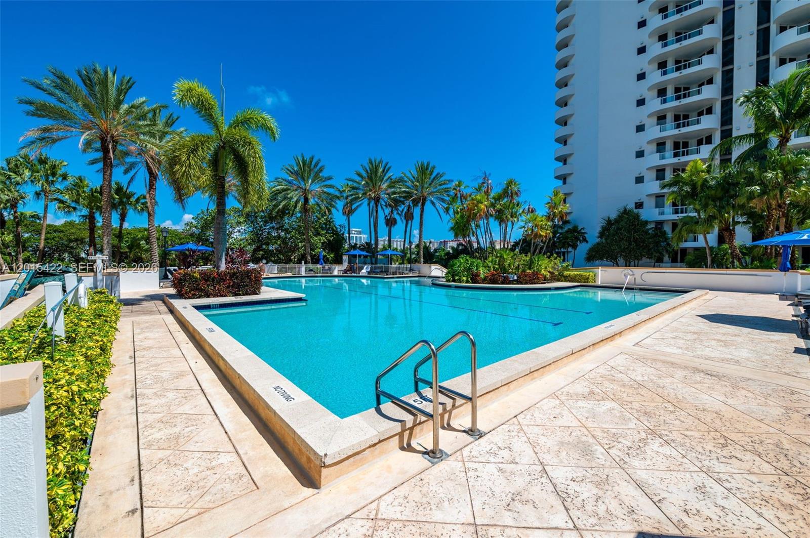 NORTH TOWER AT THE POINT - Residential