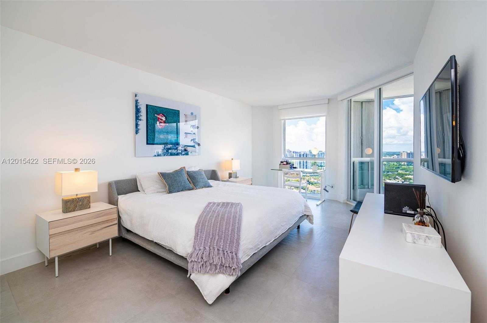 NORTH TOWER AT THE POINT - Residential