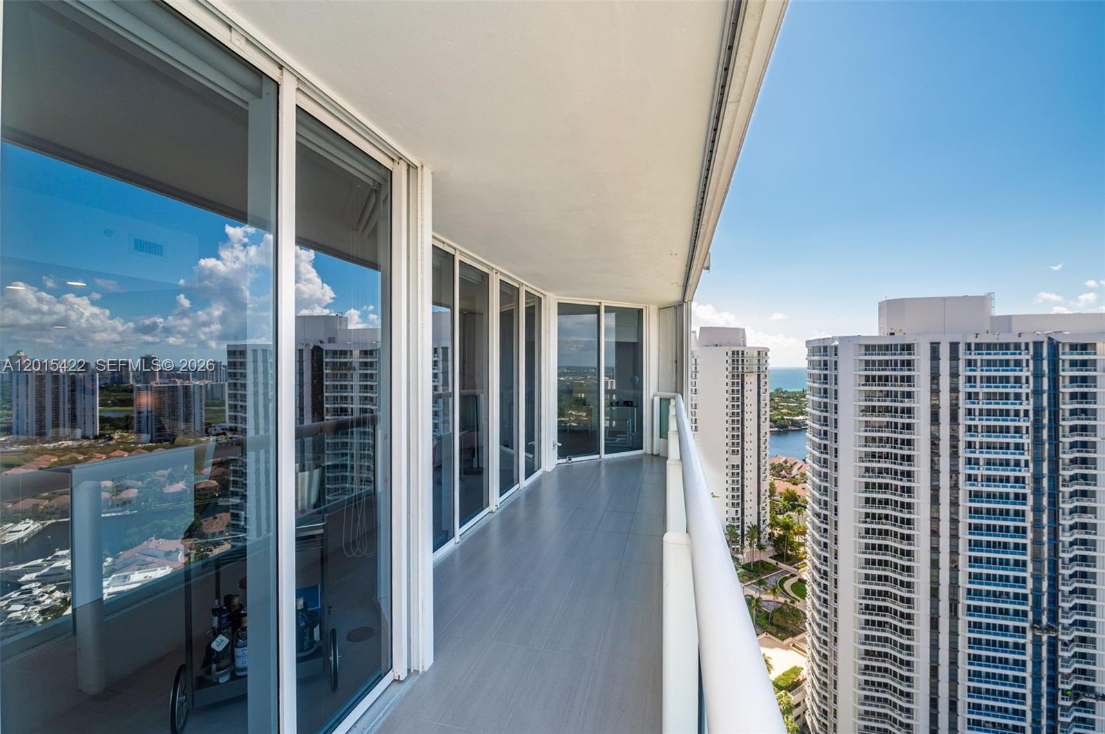 NORTH TOWER AT THE POINT - Residential