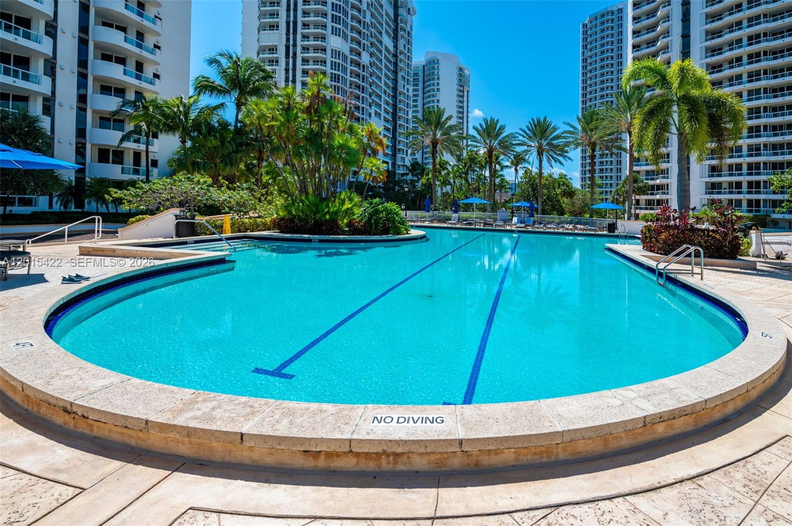 NORTH TOWER AT THE POINT - Residential