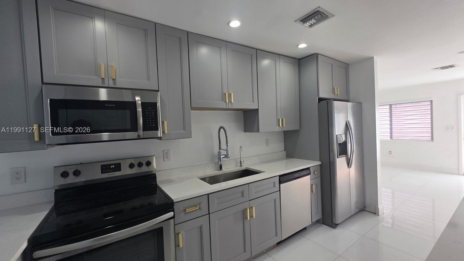 NORTH ANDREWS GARDENS 2ND - Residential