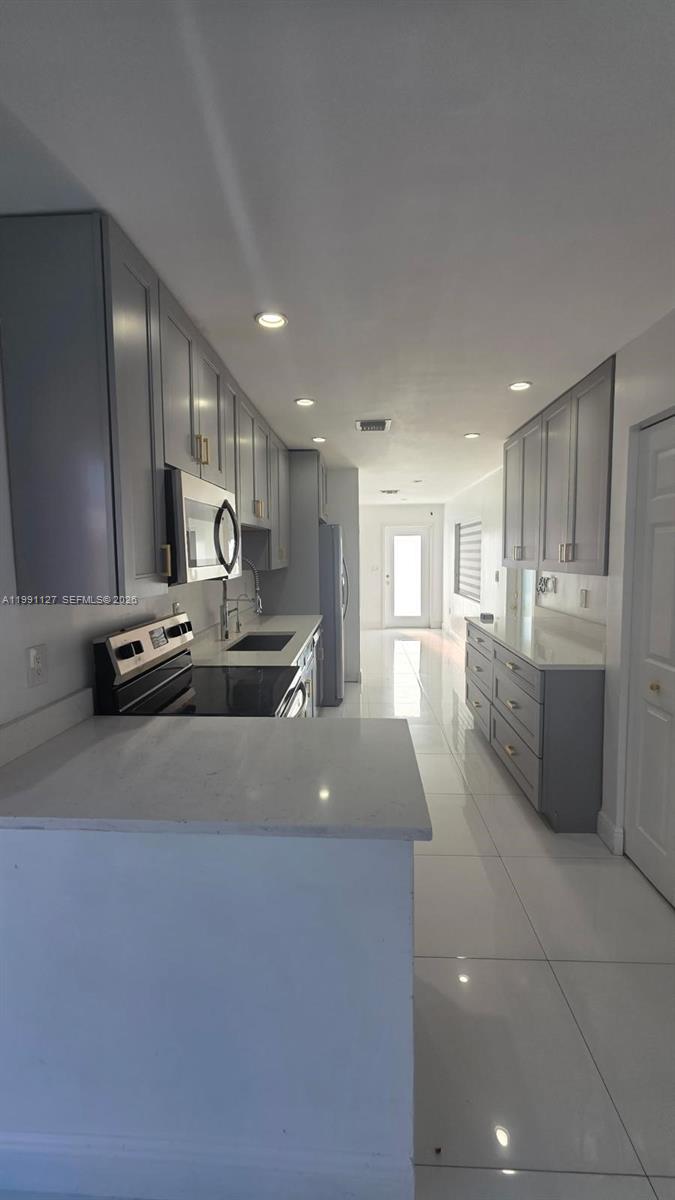 NORTH ANDREWS GARDENS 2ND - Residential