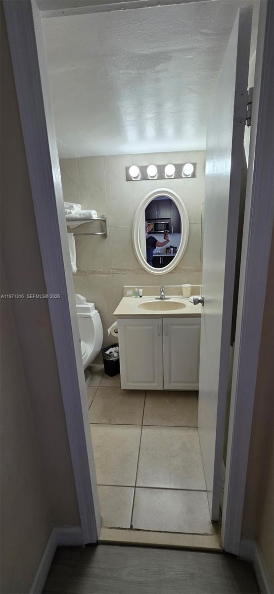 THE AVENTURA BEACH CLUB C - Residential