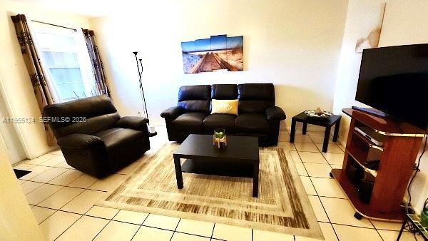 WARRENTON HOUSE CONDO - Residential