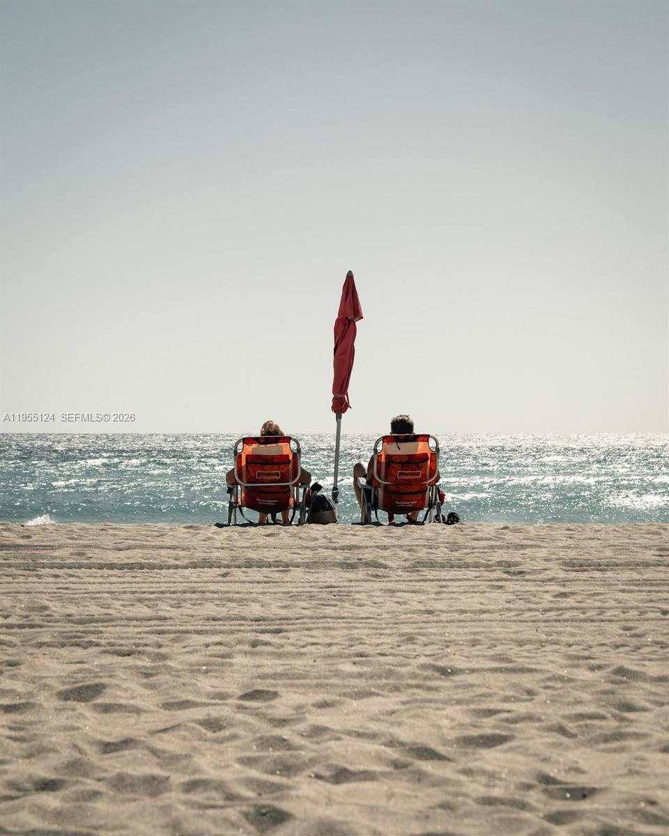 WARRENTON HOUSE CONDO - Residential