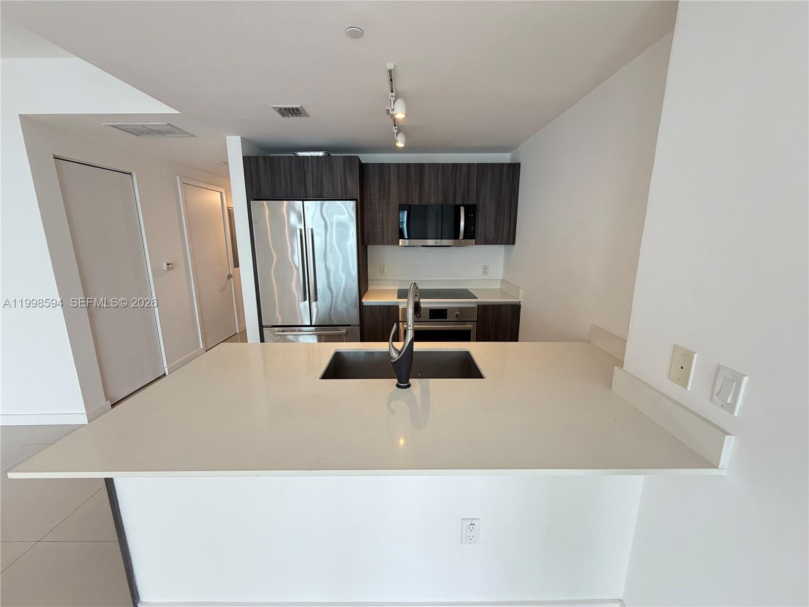 ARIA ON THE BAY CONDO - Residential Lease