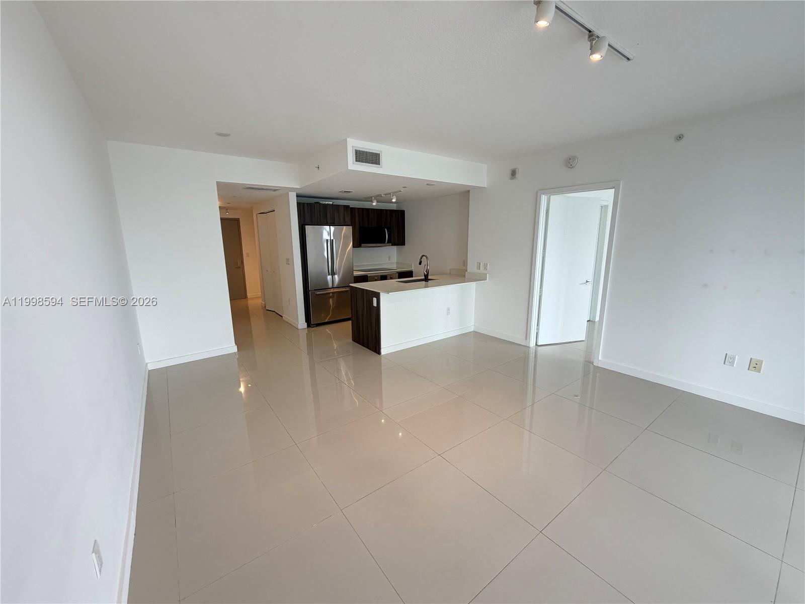 ARIA ON THE BAY CONDO - Residential Lease