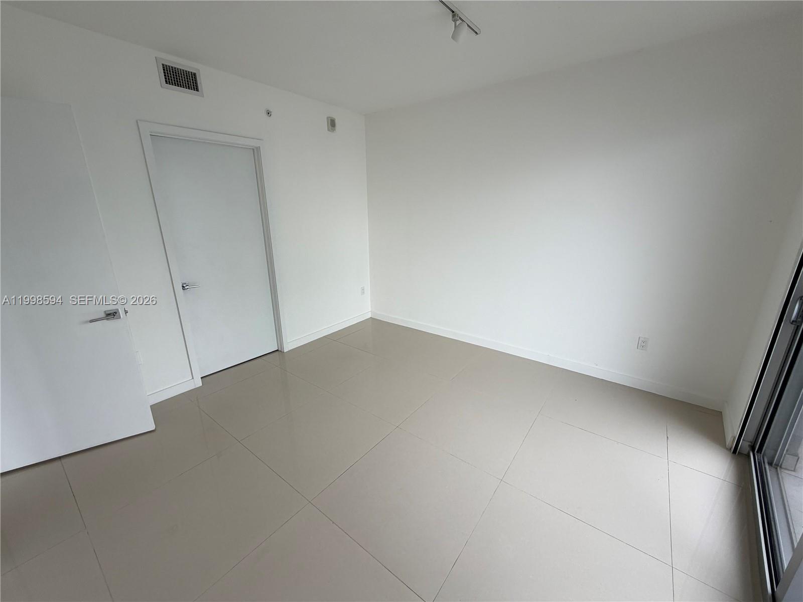 ARIA ON THE BAY CONDO - Residential Lease