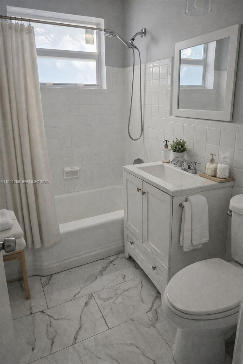 BISCAYNE VILLAGE HEIGHTS - Residential