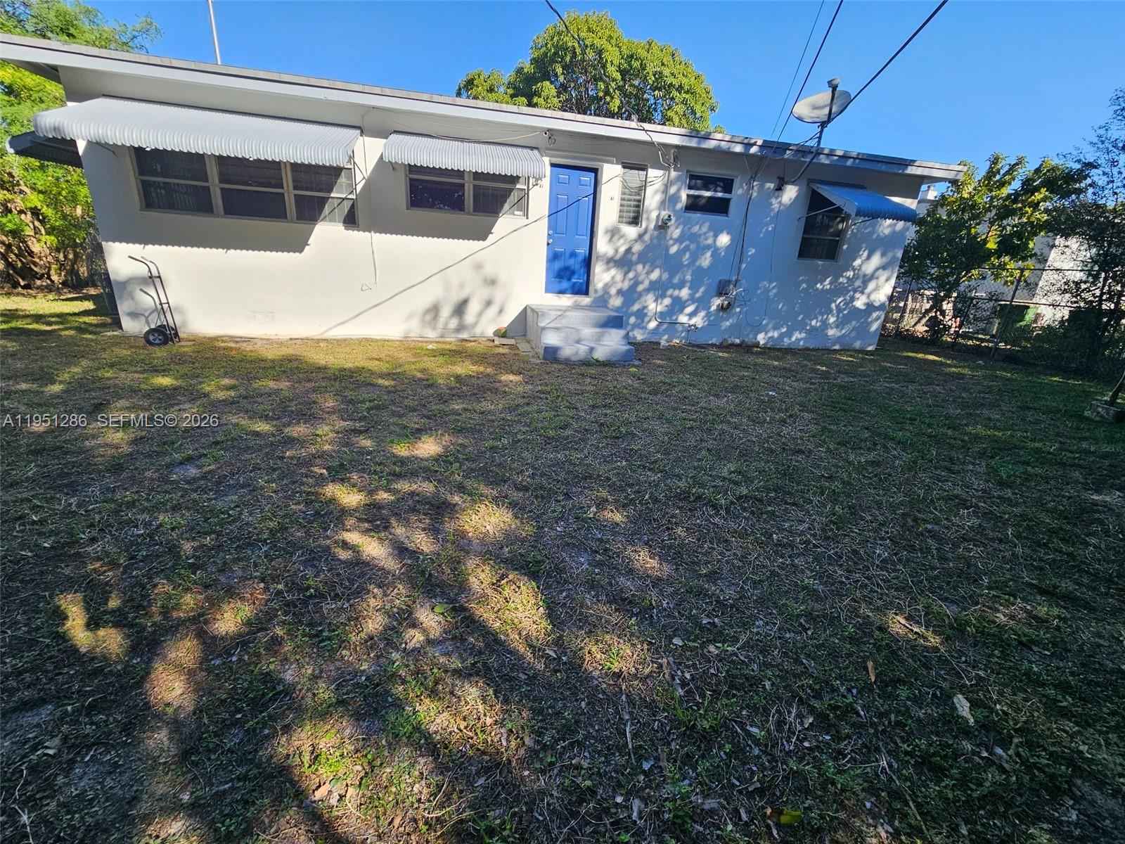 BISCAYNE VILLAGE HEIGHTS - Residential