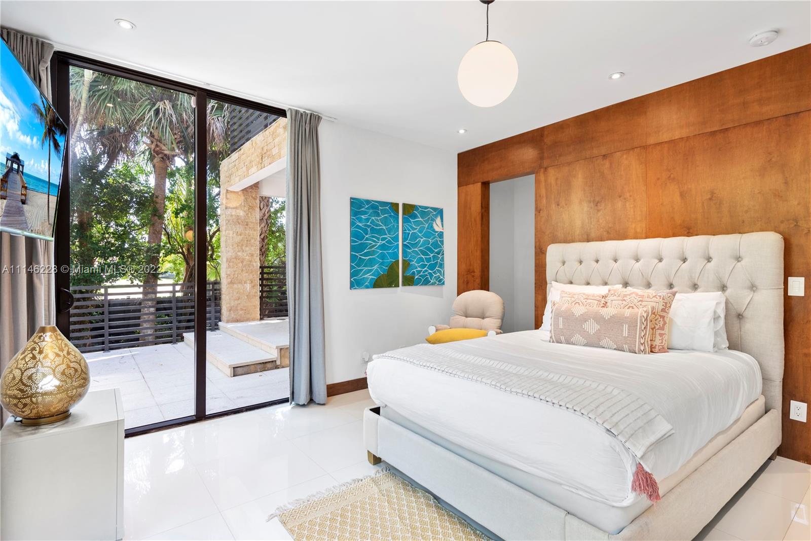 SHORECREST - Residential