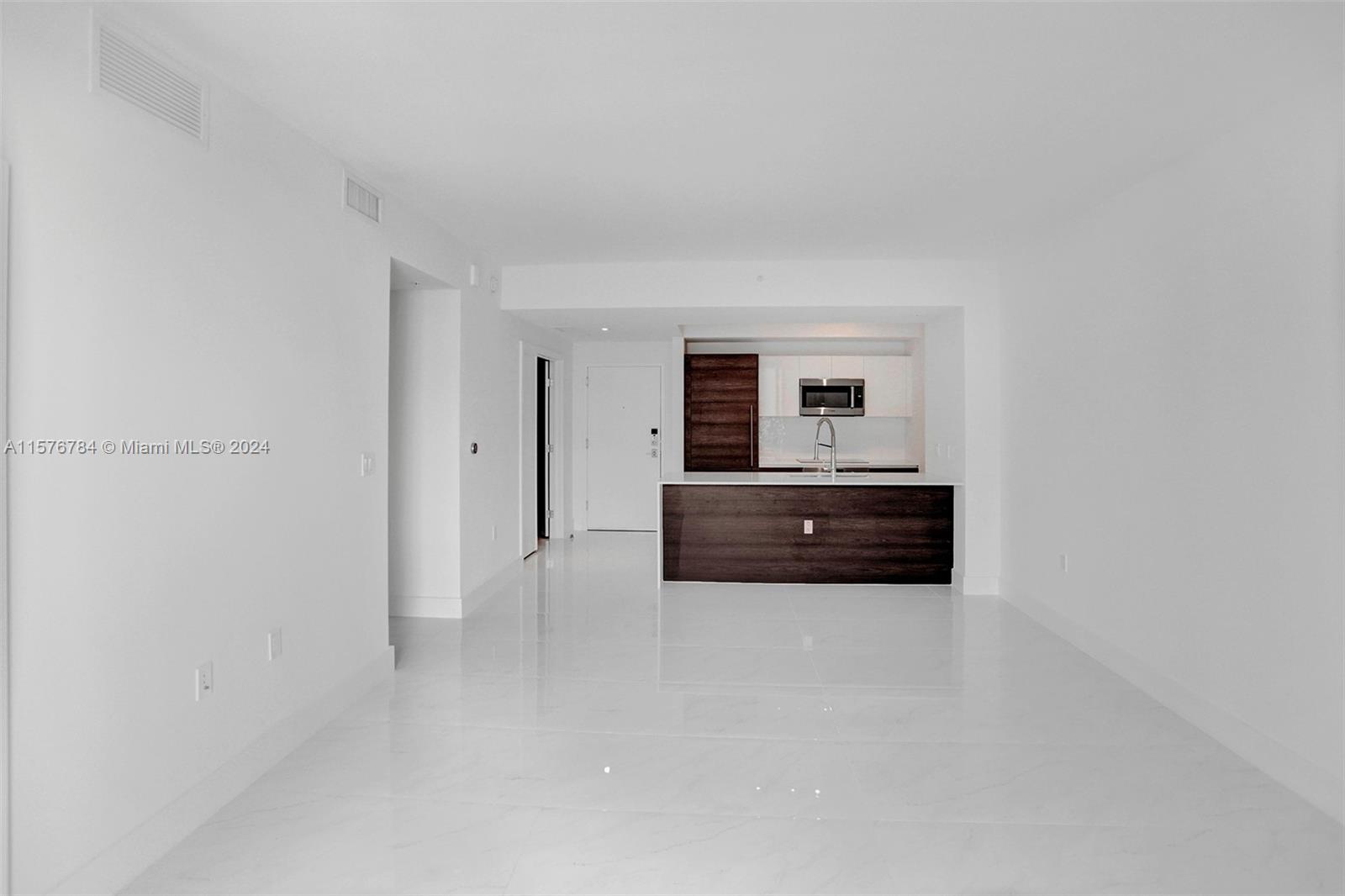 MERRICK MANOR - Residential Lease