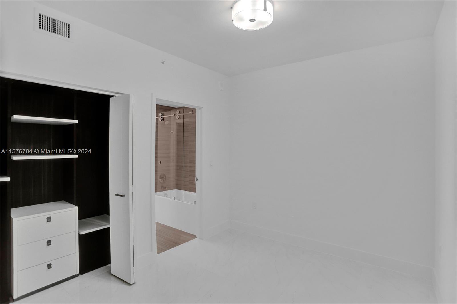 MERRICK MANOR - Residential Lease