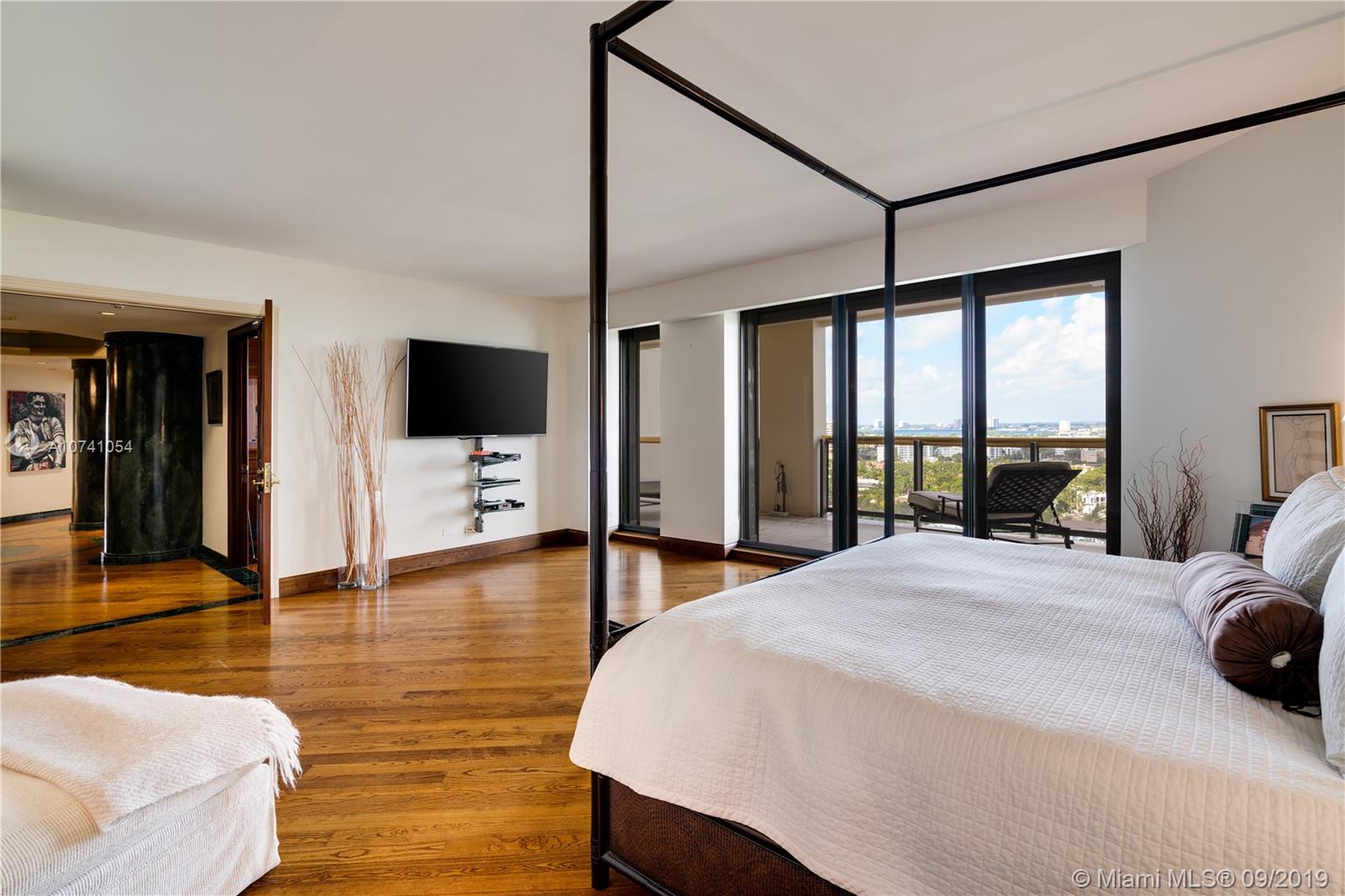 BAL HARBOUR TOWER CONDO - Residential