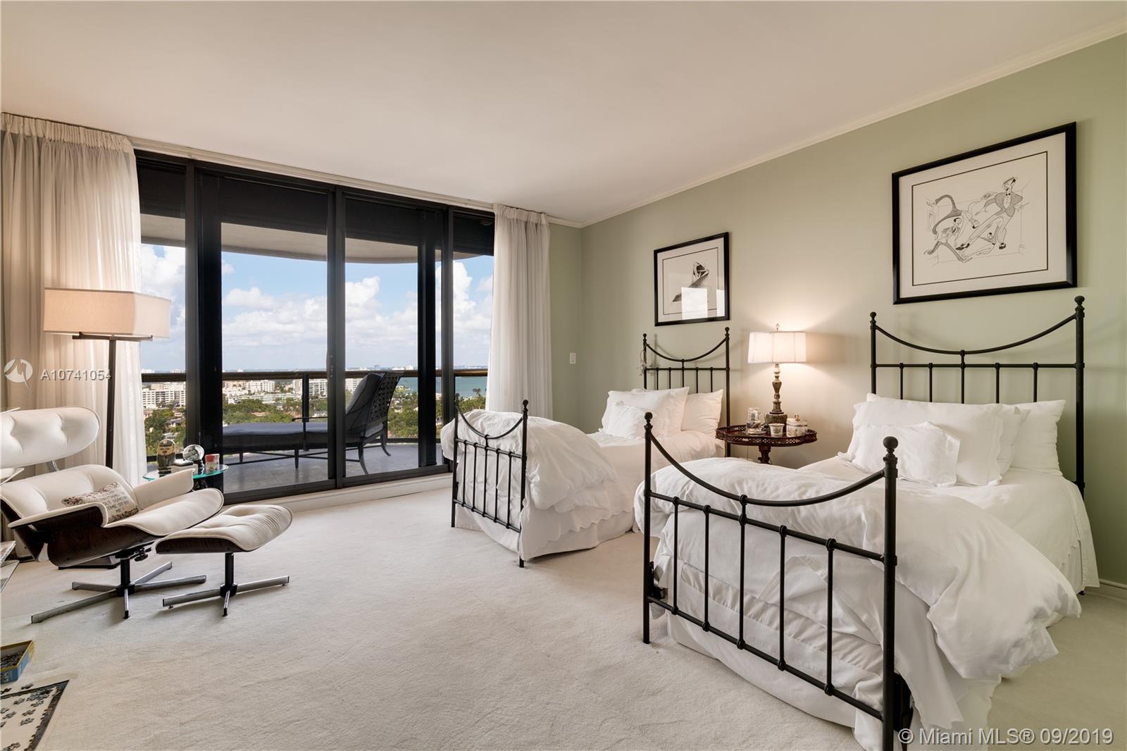 BAL HARBOUR TOWER CONDO - Residential
