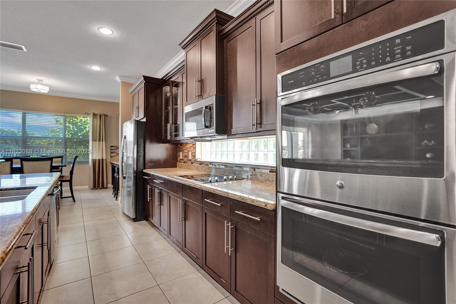 DILLRUN ESTATES - Residential Lease