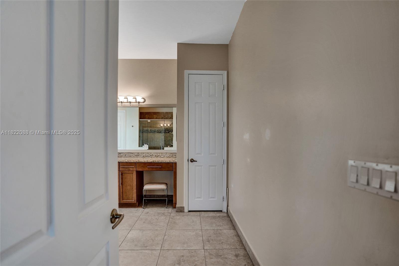 DILLRUN ESTATES - Residential Lease