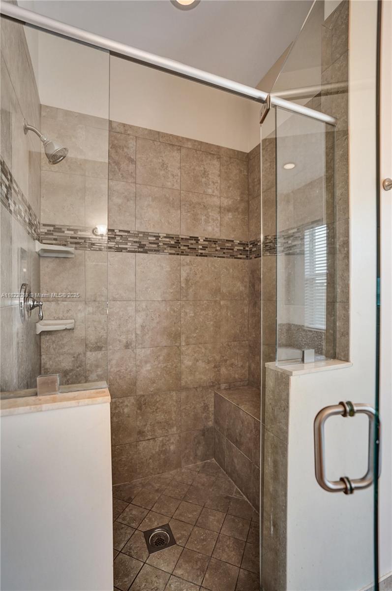 DILLRUN ESTATES - Residential Lease